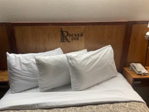 hotels with guest laundry montana