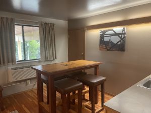 hotels with guest laundry montana